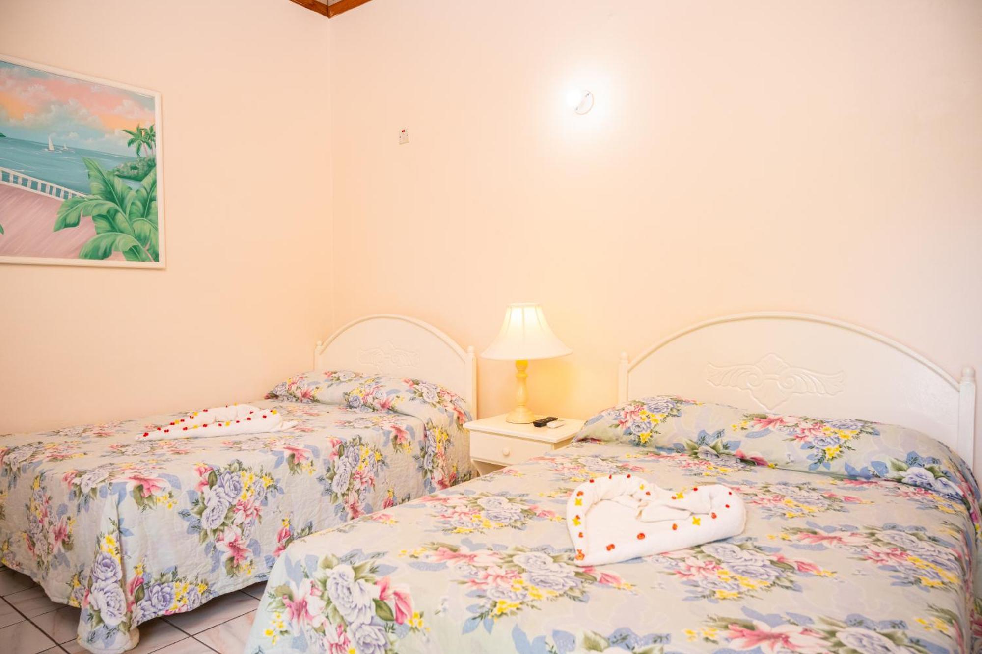 Shields Negril Villas 部屋 写真